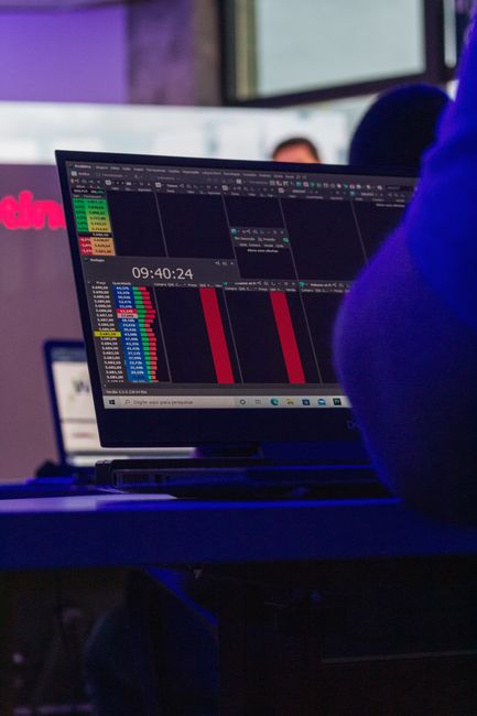 SEO Rewrite Analytics Dashboard SEO dashboard showing rewrite ai content performance metrics and content editing workflow