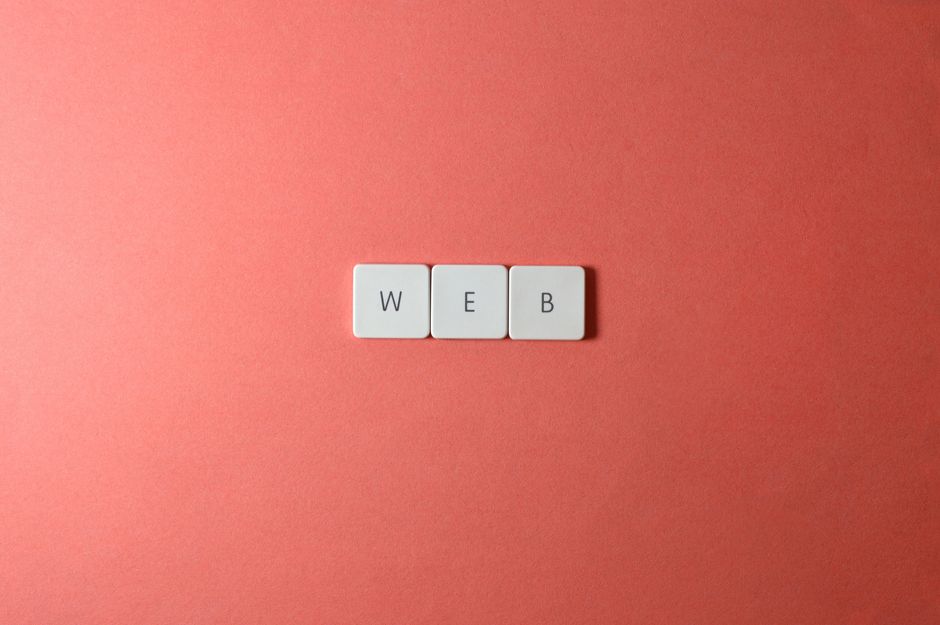 Multilingual SEO architecture planning with localized URLs hreflang and internal links