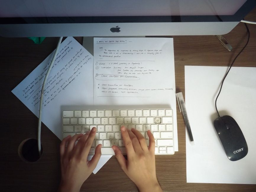 Drafting From AI Notes ai notes used to generate a grounded first draft for SEO content